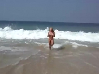 larissa reis in copacabana beach big tits big ass